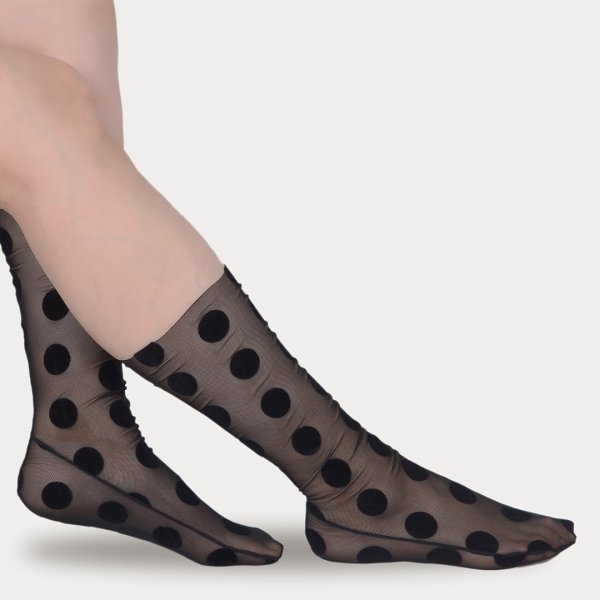Bayan Diz Altı Şeffaf Çorap Modelleri